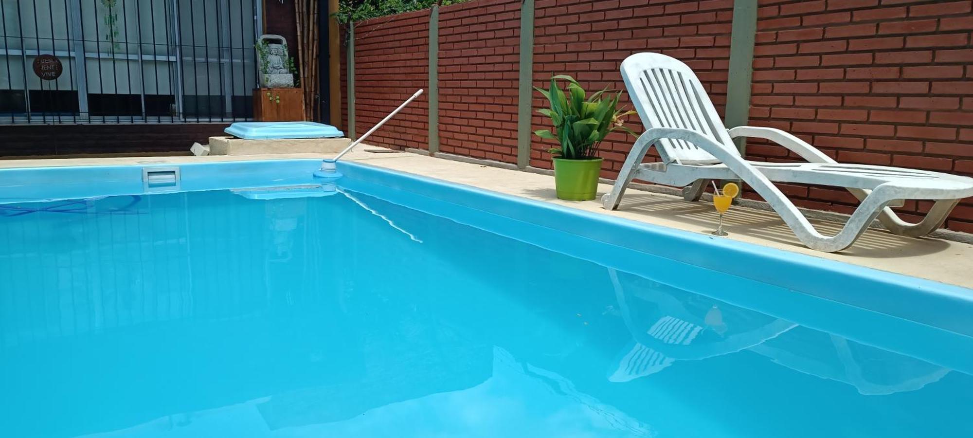 Casa Olivia- Alojamiento Con Piscina - Aeropuerto אזייזה מראה חיצוני תמונה